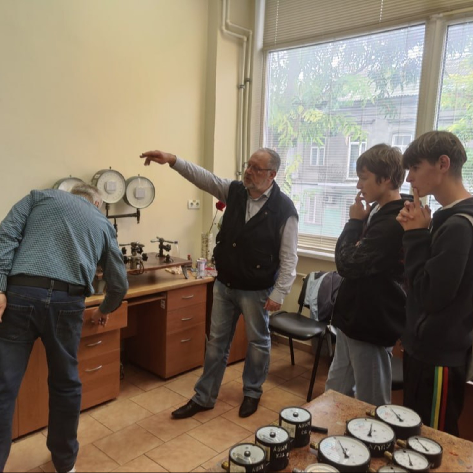 Vocational Education in Action: A Visit to the Centre for Standardisation, Metrology and Certification